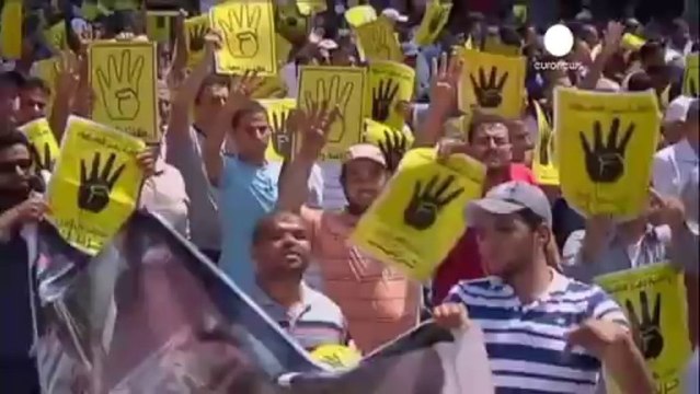 Ancora tensione in Egitto: almeno 3 morti negli scontri...