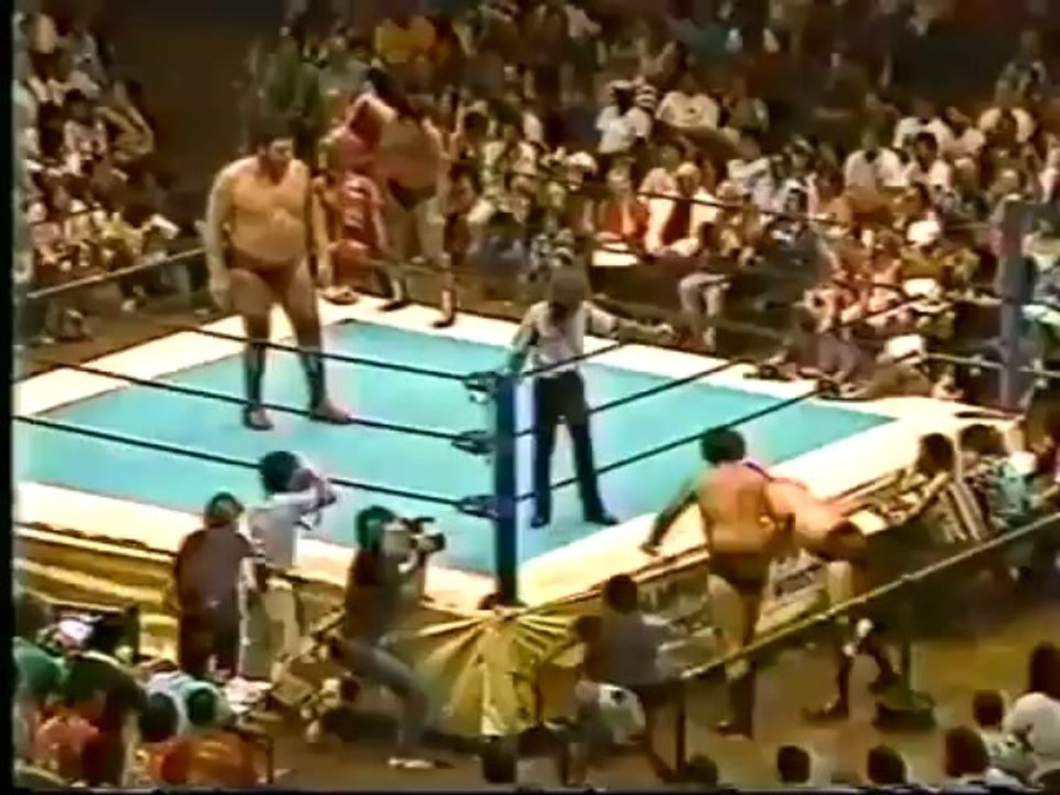 André the Giant & Antonio Inoki vs Joël & Dave Deaton