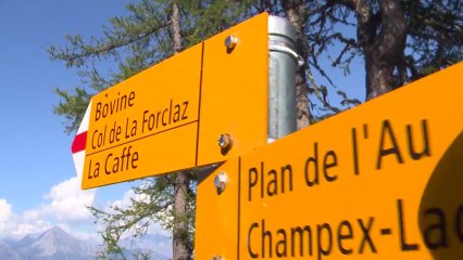 2013 UltratrailTV - Passage de coureurs CCC à Bovine