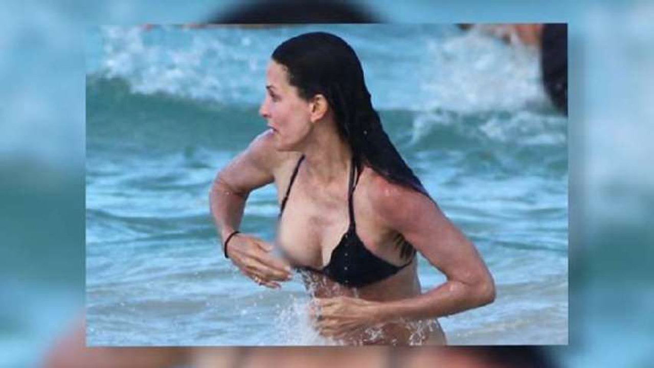 Top 10 Worst Bikini Malfunctions