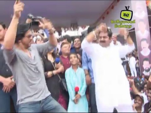 Shahrukh,Arjun Rampal, Nawazuddin Siddiqui Celebrating Dahi Handi