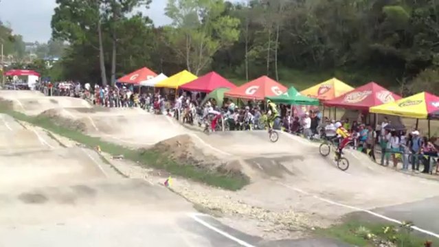 8 y 9 valida Nacional de Bicicross 2013. Junior y Elite Varones Timbio, Cauca.