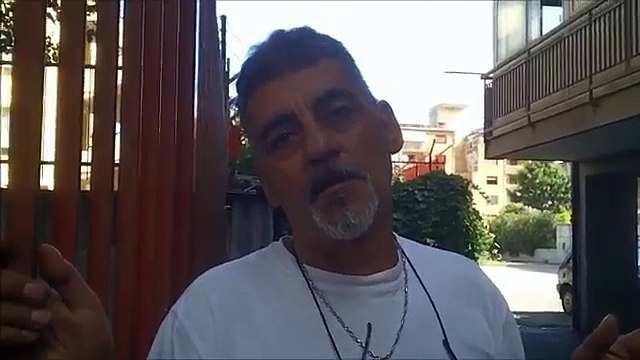 Aversa (CE) - Palazzine Via San Lorenzo, i residenti al Comune: Non ti pago (30.08.13)