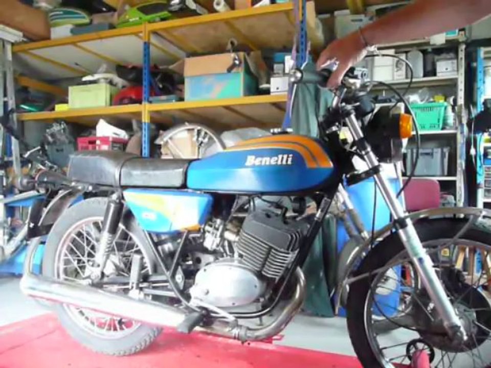 Benelli 125 mono