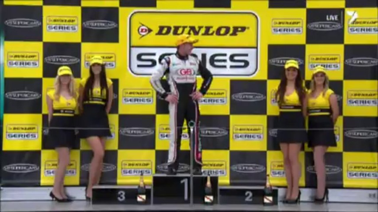 Race 3 Dunlop