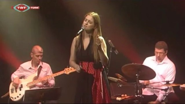 10 incesaz dilek türkan yalnızız - sesler 2009