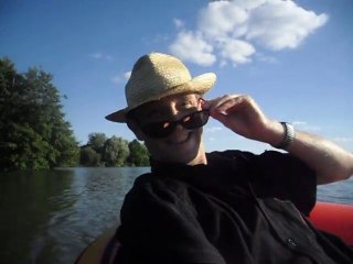 Hairy legs in the cherry port... (Al Jarreau's tribute)