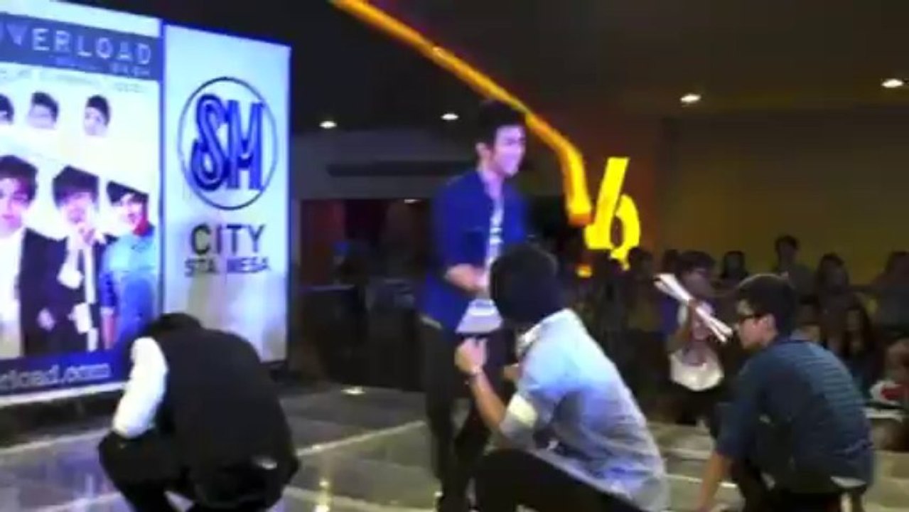 Boys Overload at SM Sta. Mesa