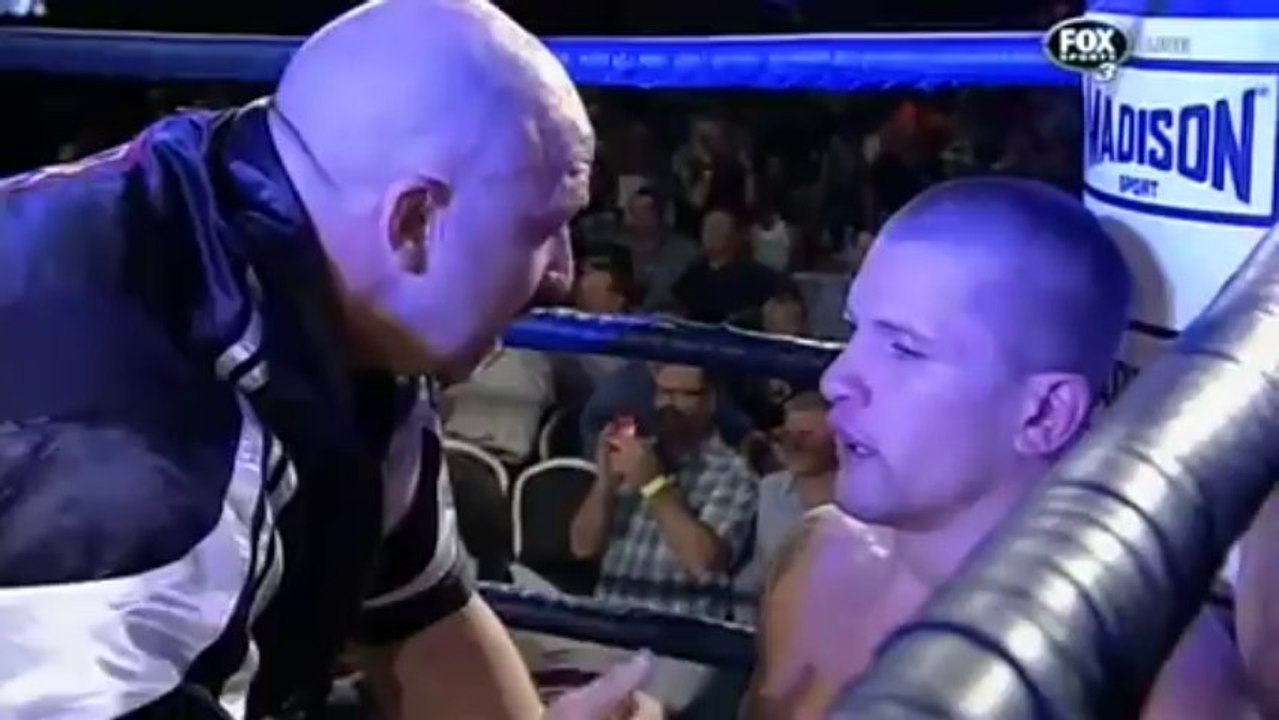 2013-08-29 Balazs Varga vs Brett Peters