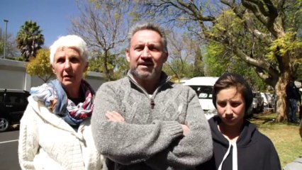 Mandela regagne son domicile dans un état toujours critique