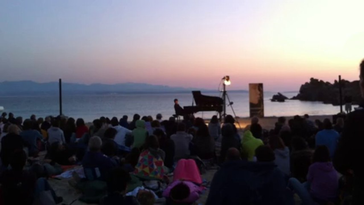 1 mm  de concert
