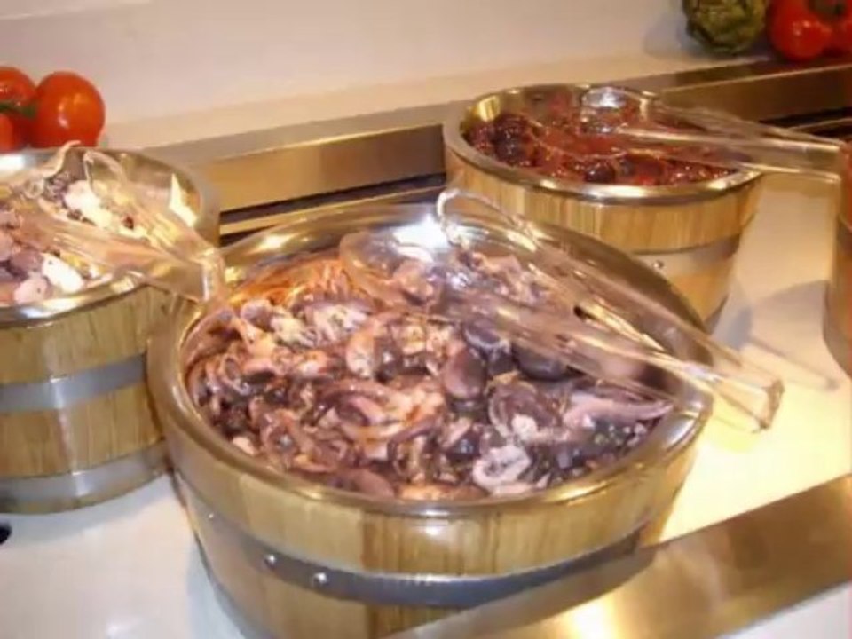 AIDAblu Hamburg Hafen AIDA kreuzfahrten AIDAblue Taufe  Fotos Bilder Innen Kabinen Brauhaus Wellness