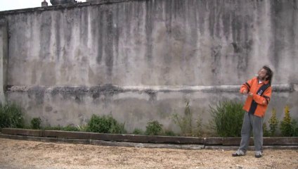 le labo (cigarette et projection d'étincelles)