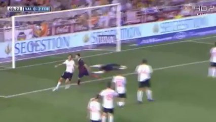 Lionel Messi third goal vs Valencia 1/9/2013