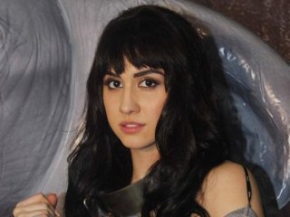 Lauren Gottliebs Photoshoot For PETA