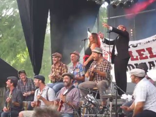 Roxane - Extrait - B.U.S Big Ukulélé Syndicate, Uriage en voix 2013