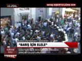 BARIŞ İÇİN İNSAN ZİNCİRİ