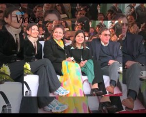 Soha borrows jewellery from Sharmila