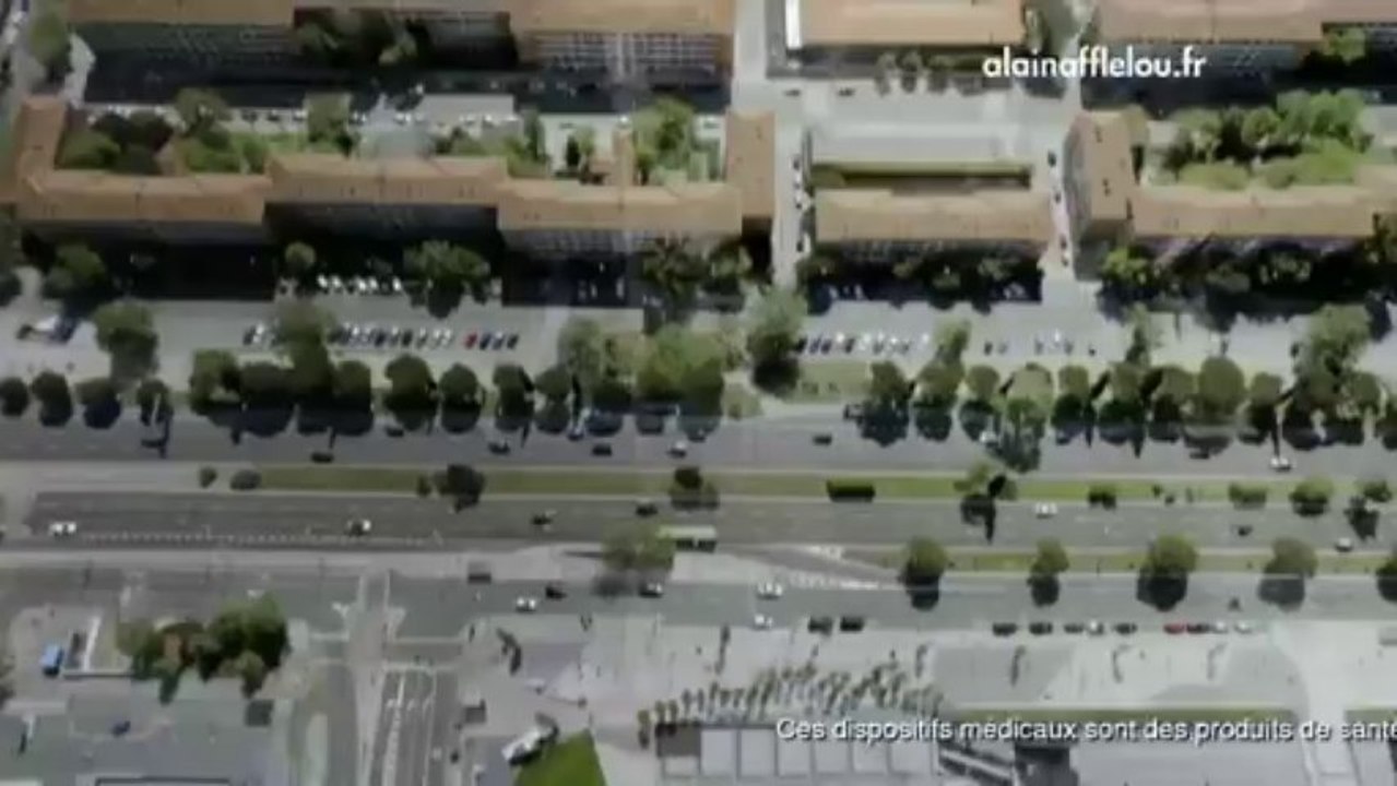 Pub TV : Alain Afflelou vante son verre "indestructible", Protect (septembre 2013)