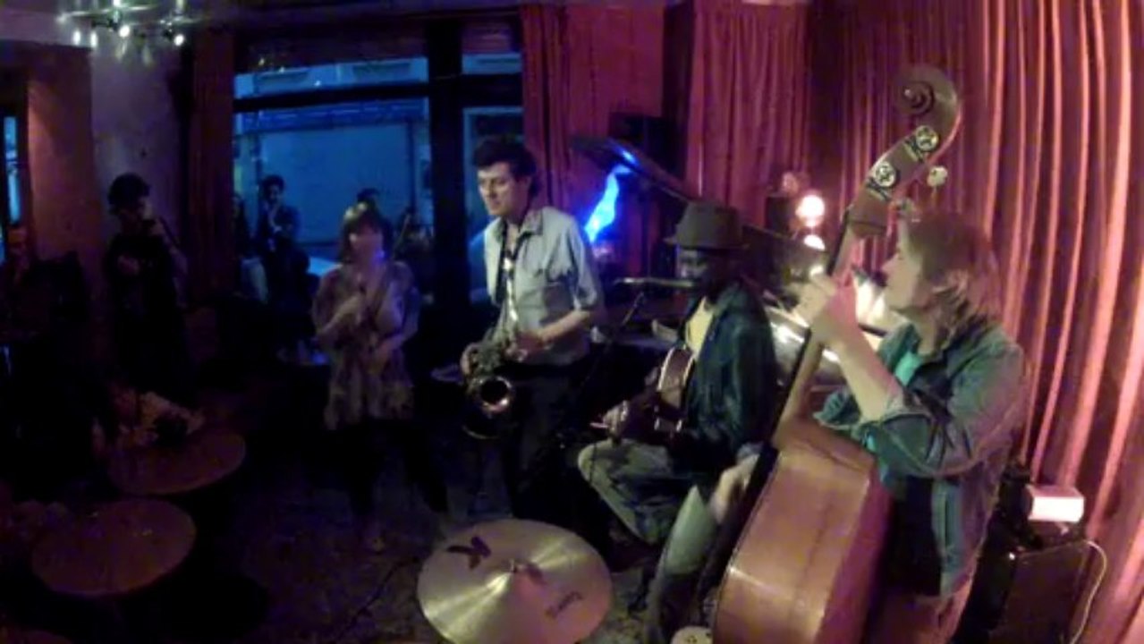 Stir it up - @ Monday Night Jam (2013-07-01)