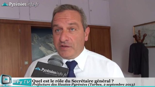[HAUTES-PYRENEES]Alain Charrier arrive à la Préfecture (2 septembre 2013)
