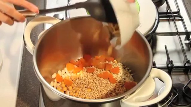 Aşure Tarifi - Nefis Yemek Tarifi