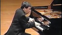 Murray Perahia Plays Beethoven's Moonlight Sonata 3rd Movement