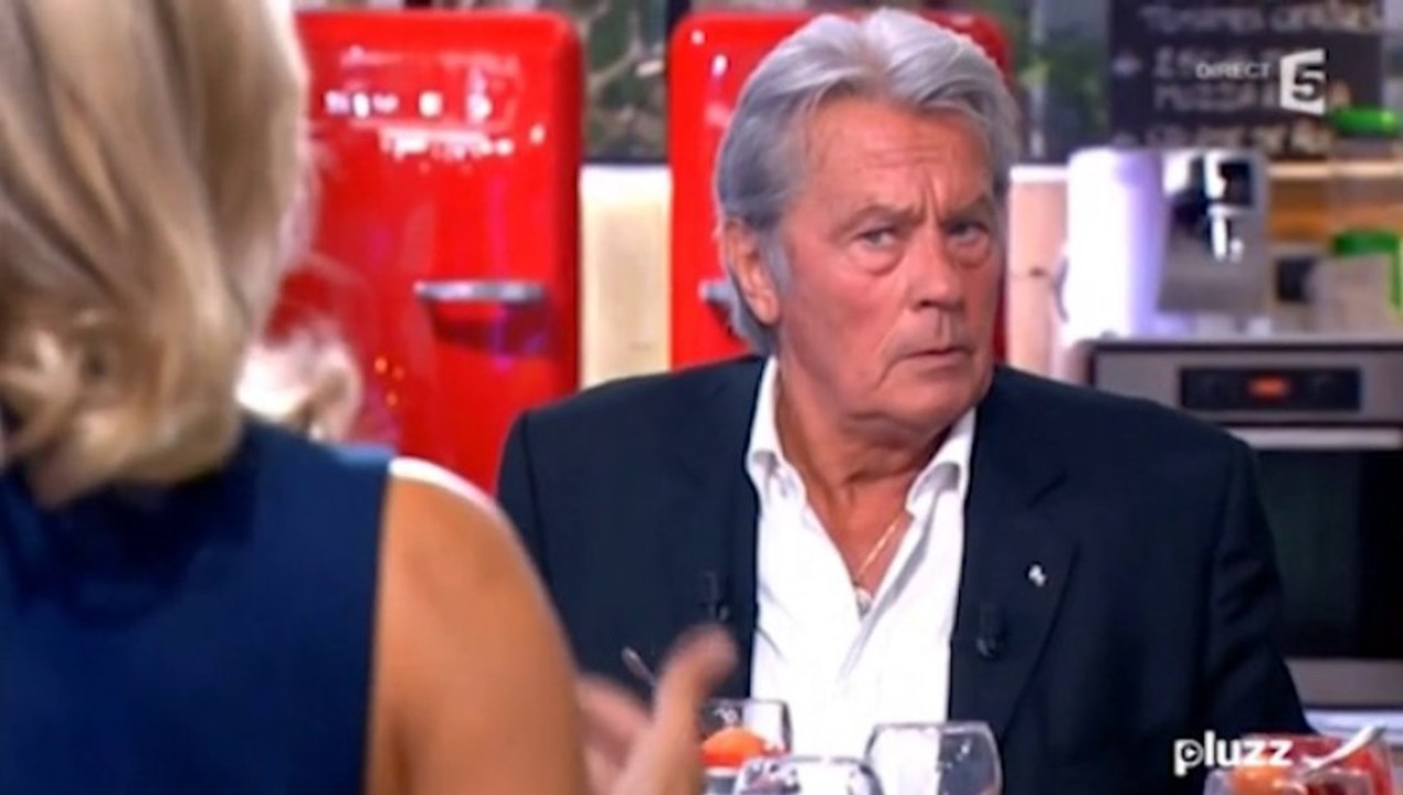 Pour Alain Delon, "l'homosexualité est contre-nature"