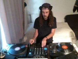 Radio Los Santos, Mago