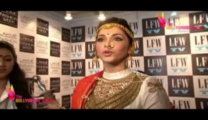 LFW WINTER FESTIVE COLLECTION 2013(HARSHEETA CHATARJEE DESHPANDE-SONALI BENDRE & ESHA KOPPIKAR)_7