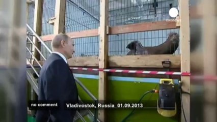 Putin takes a field trip - no comment