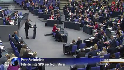 Steinbrück attaque Merkel sur son bilan devant le Bundestag