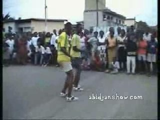 la danse du konami coupé décalé