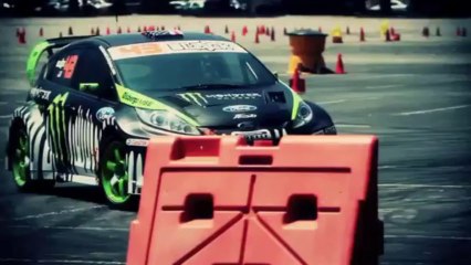 Ken Block - GYMKHANA - Vienna World Tour 2011 - SCS Parkplatz - 10.7