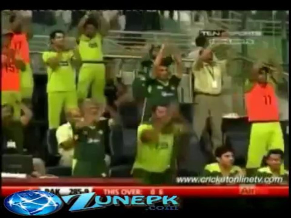 A Historical Match In The History of Cricket