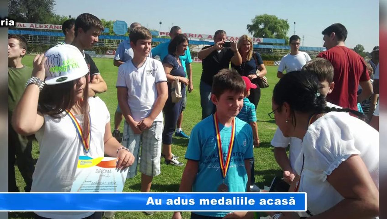 AU ADUS MEDALIILE ACASA