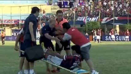 Il barelliere va di fretta e per poco non scoppia la rissa