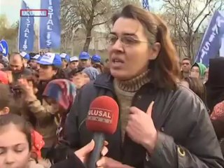 Emekçiler polise "Mustafa Kemal'in Askerleriyiz" sloganıyla direndi