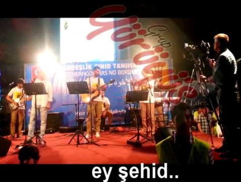 grup yürüyüş ey şehid canlı perfonmans