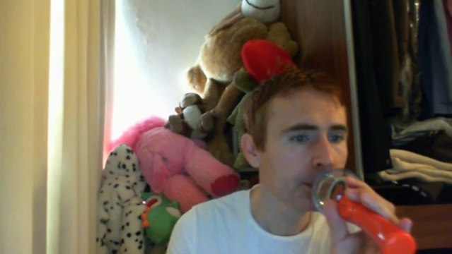 Wiwi égratigne elle de Charles Dumont