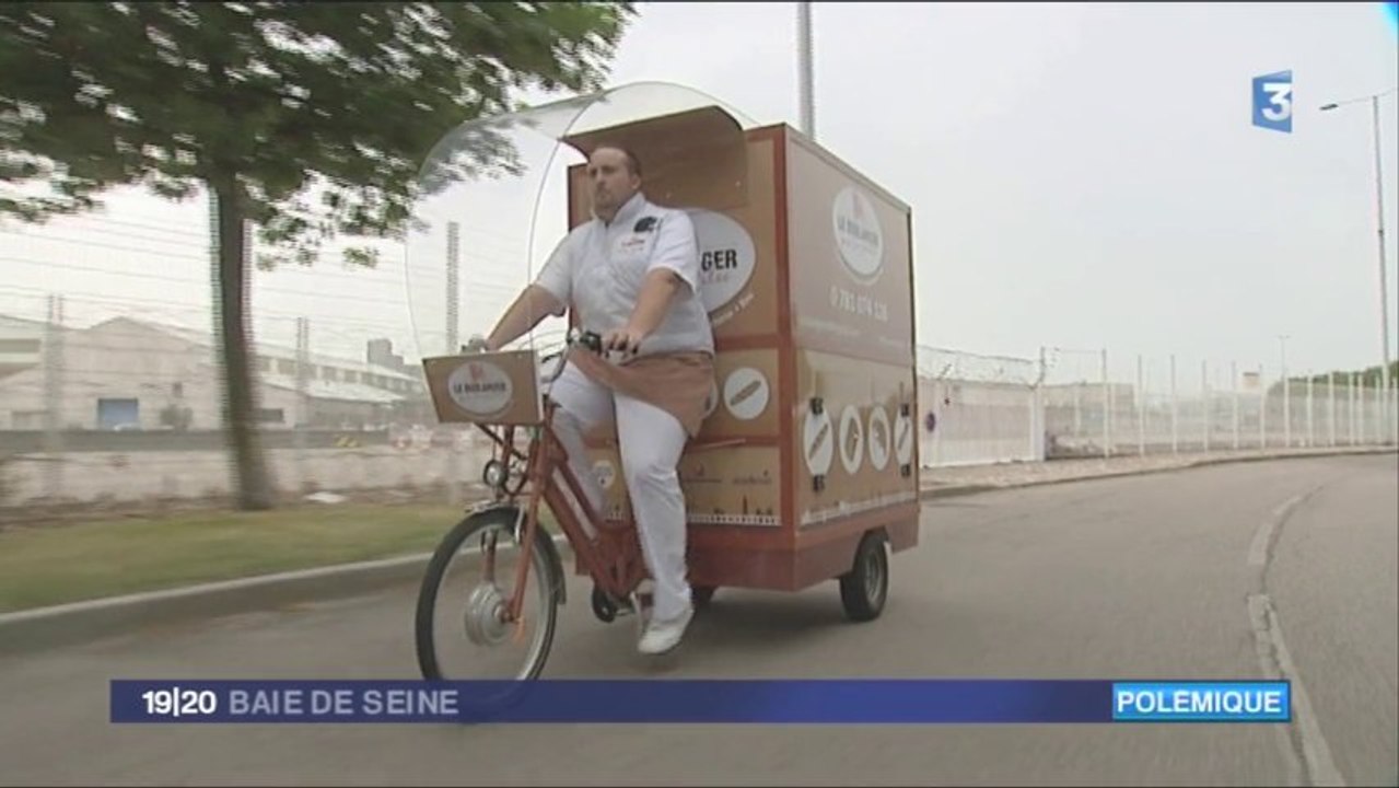 ORIGINAL : UN BOULANGER AMBULANT A BORD D'UN TRIPORTEUR