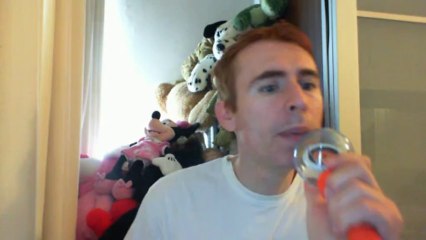 Wiwi égratigne "la tia Enriqueta" de Chimo Bayo