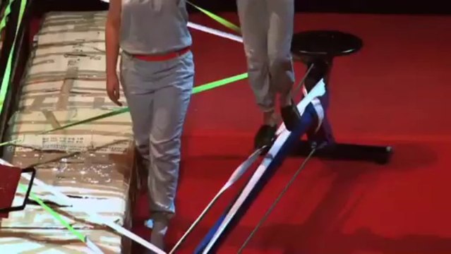 Spectacle Détours, école des arts du cirque La Carrière, juin 2013.