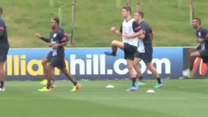 Pressure can help England - Cahill