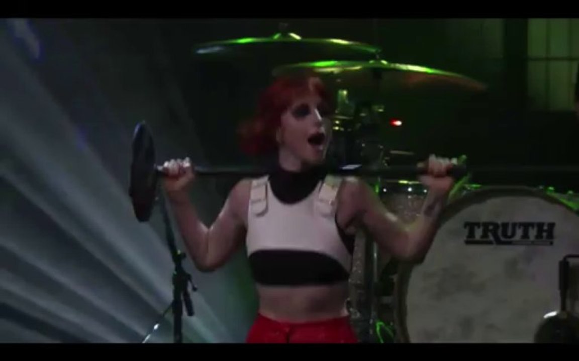 Brick by Boring Brick- Paramore iTunes Festival 2013