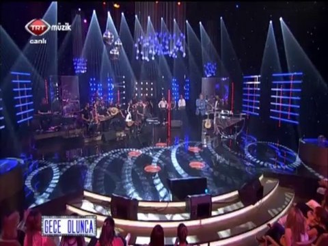 Cengiz Kurtoğlu ( Gece Olunca TRT 3 Eylül 5/5 )