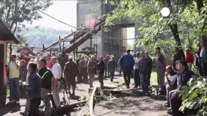 Bosnie : 140 mineurs refont surface après deux jours de...