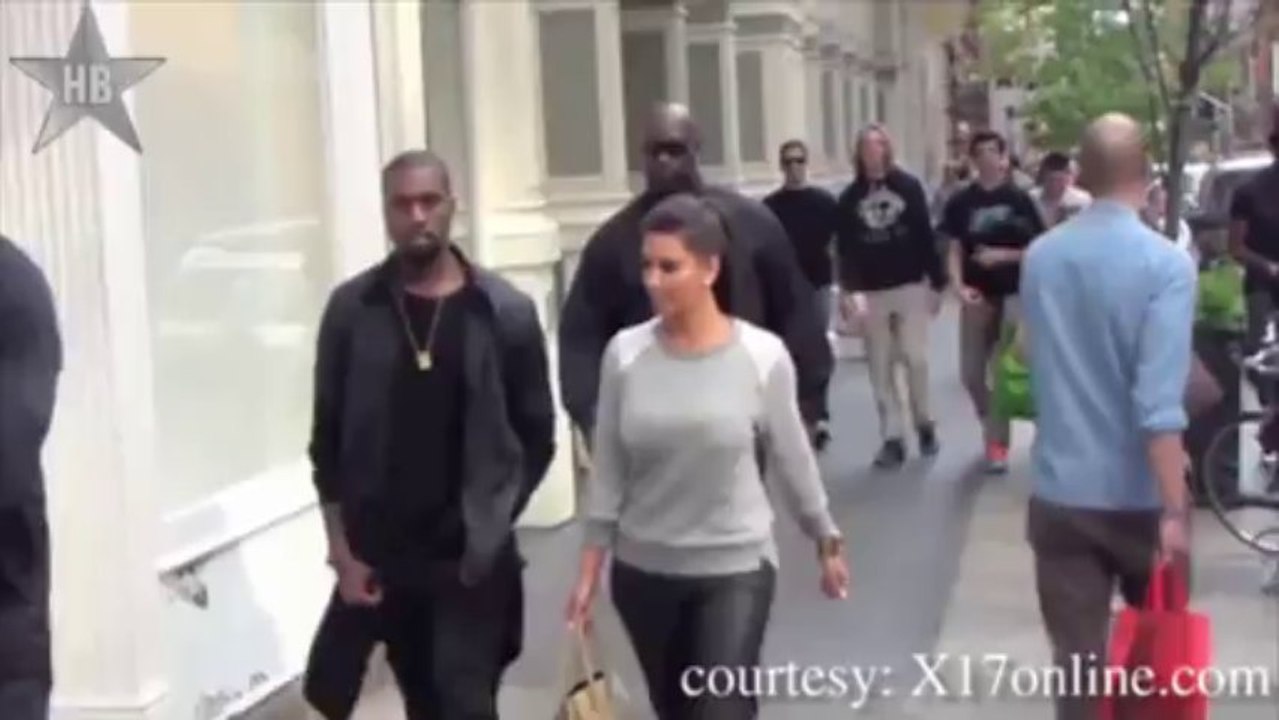 Kim Kardashian Goes Blonde