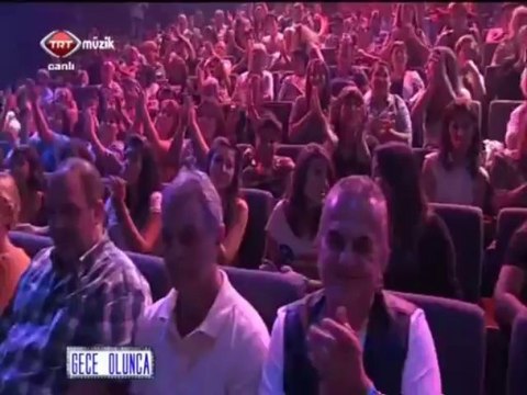 Cengiz Kurtoğlu ( Gece Olunca TRT 3 Eylül 3/5 )