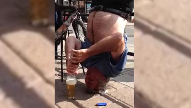 Boire une biere a l'envers